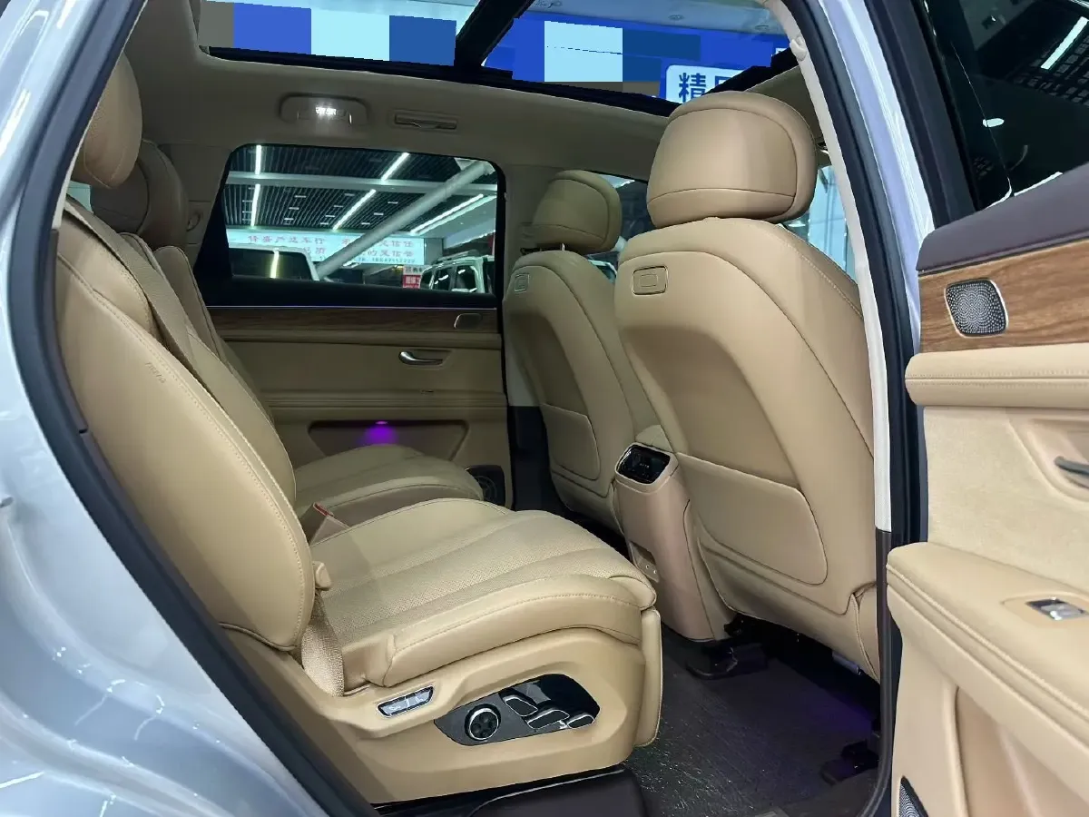 2024 AITO AITO M7 1.5T 152HP L4 REEV 40KWH,autocango,china used car exporter,china ev exporter,chinese used car exporter,chinese used ev exporter