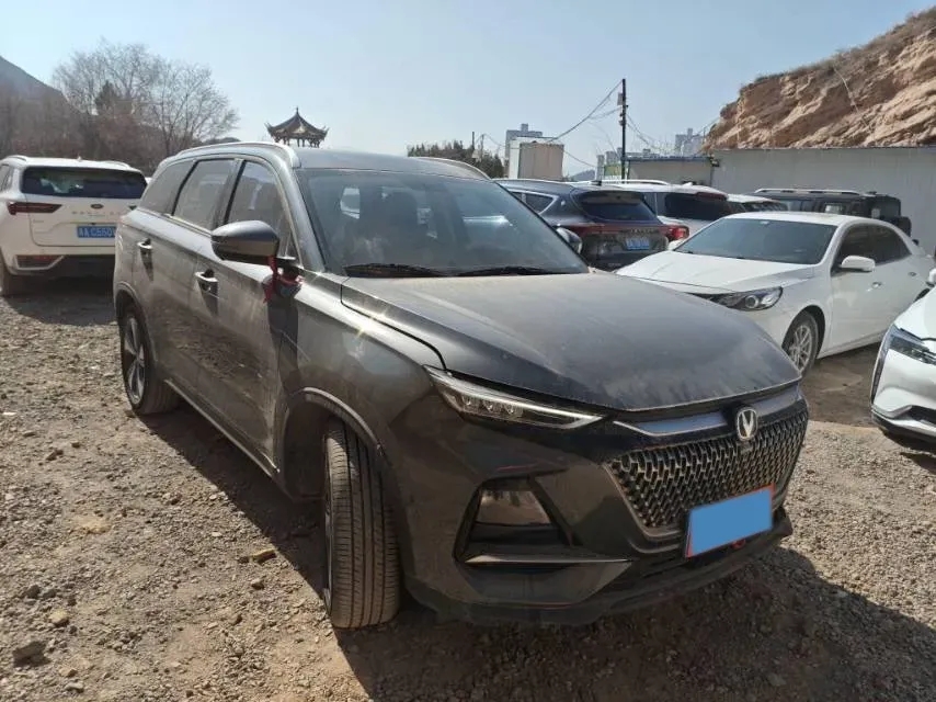 2024 ChangAn X7 PLUS 1.5T 188HP L4 7DCT,autocango,china used car exporter,china ev exporter,chinese used car exporter,chinese used ev exporter