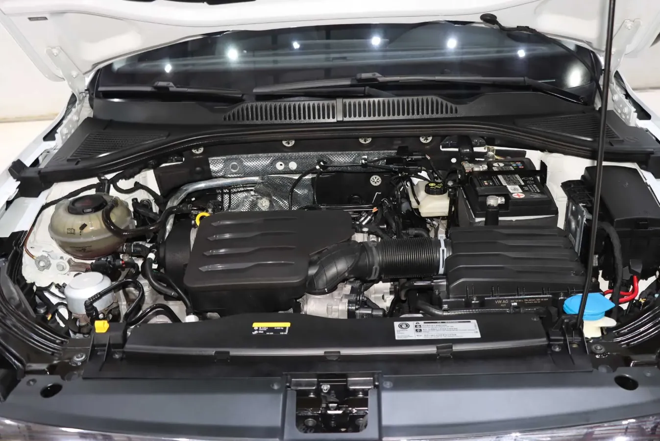 2023 Volkswagen Lavida 1.5L 113HP L4 6AT,autocango,china used car exporter,china ev exporter,chinese used car exporter,chinese used ev exporter