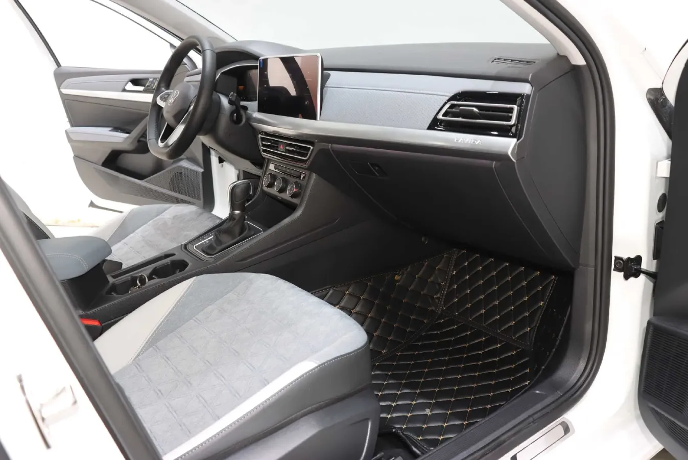 2023 Volkswagen Lavida 1.5L 113HP L4 6AT,autocango,china used car exporter,china ev exporter,chinese used car exporter,chinese used ev exporter