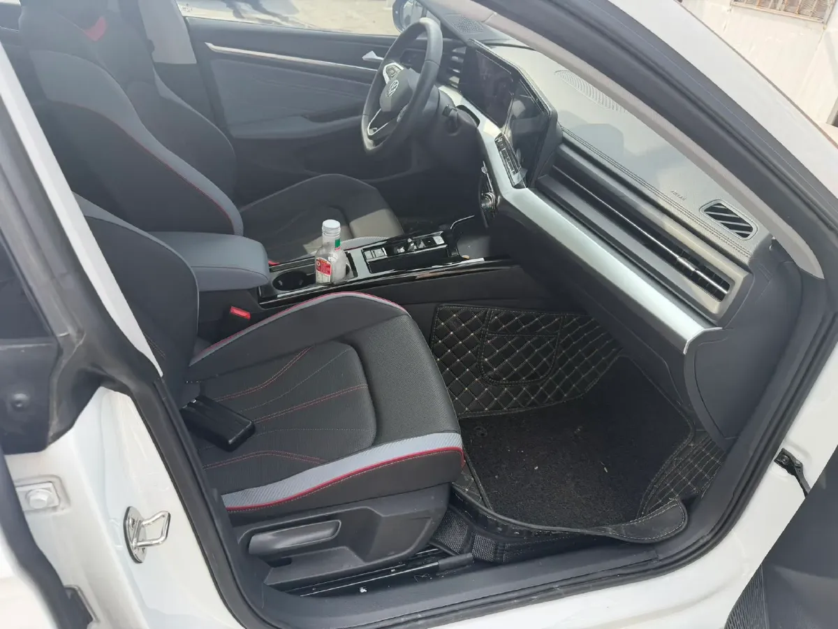 2024 Volkswagen Lamando 1.4T 150HP L4 7DCT,autocango,china used car exporter,china ev exporter,chinese used car exporter,chinese used ev exporter