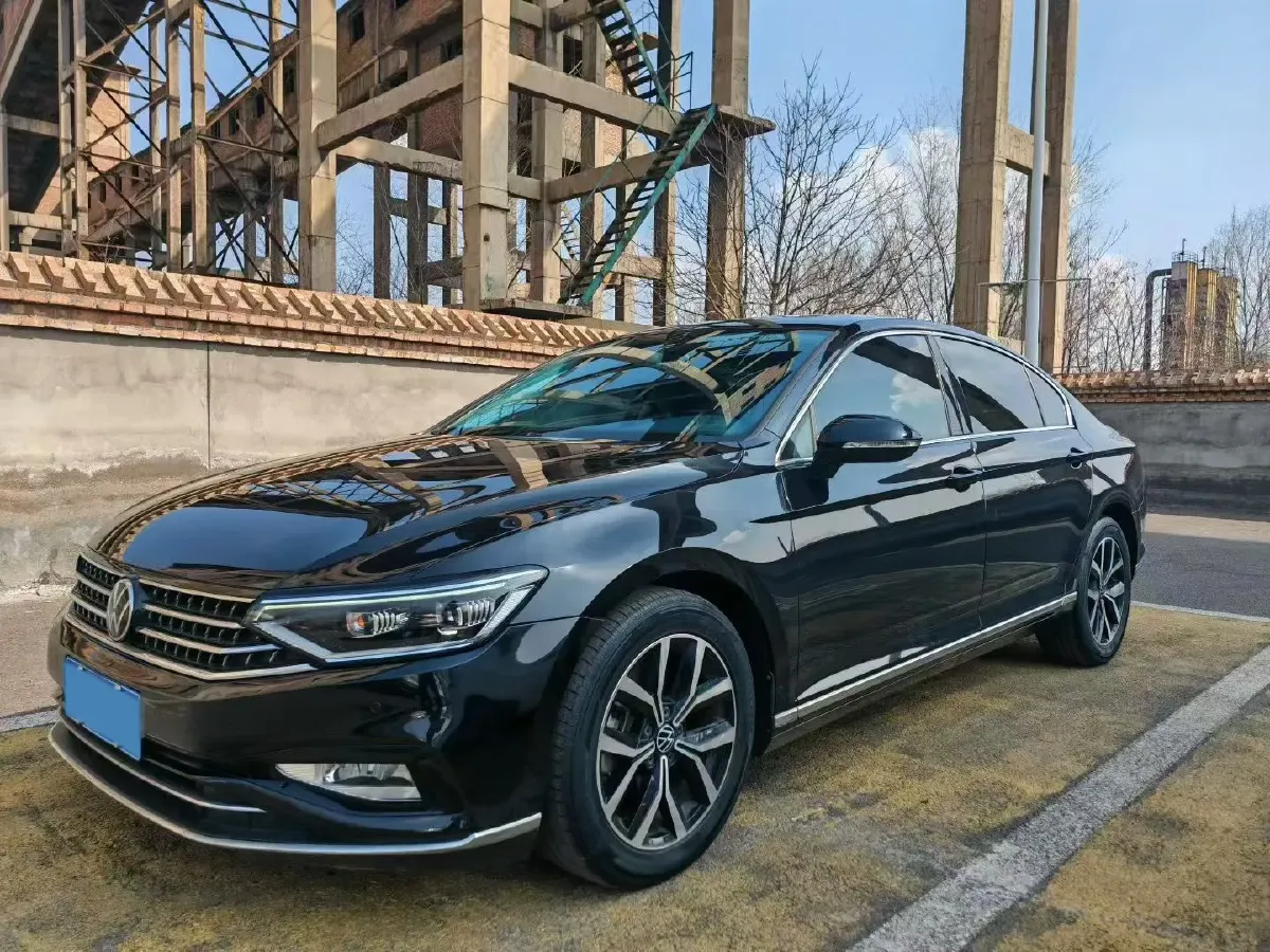 2020 Volkswagen Magotan 2.0T 186HP L4 7DCT,autocango,china used car exporter,china ev exporter,chinese used car exporter,chinese used ev exporter