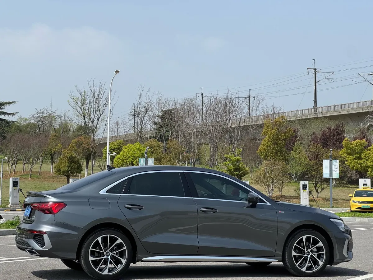 2024 Audi A3 1.4T 150HP L4 7DCT,autocango,china used car exporter,china ev exporter,chinese used car exporter,chinese used ev exporter