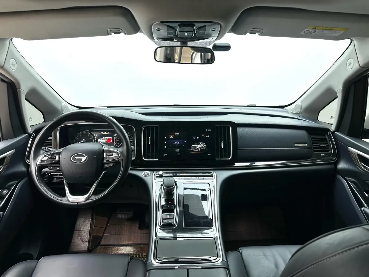 2021 GAC Trumpchi M8 2.0T 252HP L4 8AT,autocango,china used car exporter,china ev exporter,chinese used car exporter,chinese used ev exporter