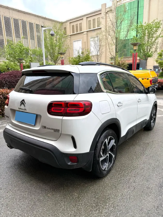 2017 Citroen C5 Aircross 1.6T 167HP L4 6AT,autocango,china used car exporter,china ev exporter,chinese used car exporter,chinese used ev exporter