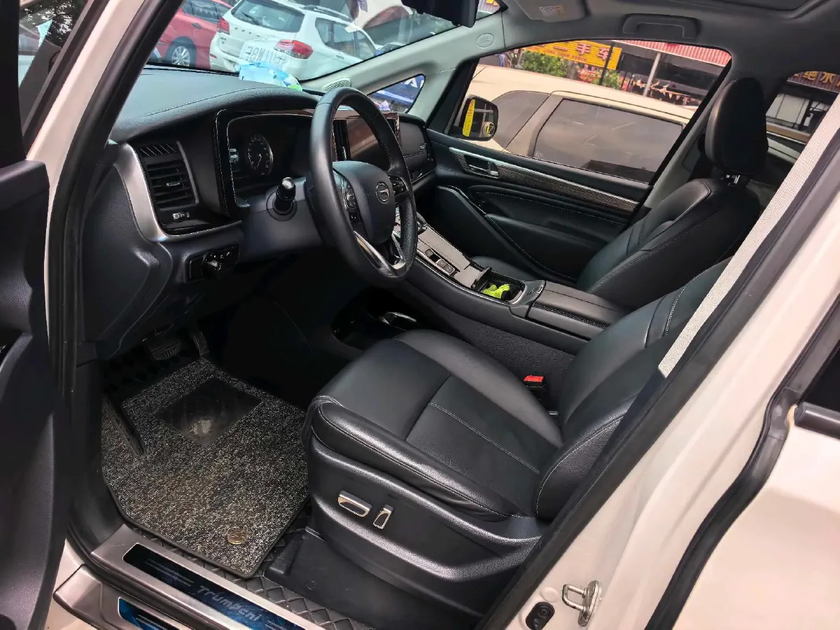 2021 GAC Trumpchi M8 2.0T 252HP L4 8AT,autocango,china used car exporter,china ev exporter,chinese used car exporter,chinese used ev exporter