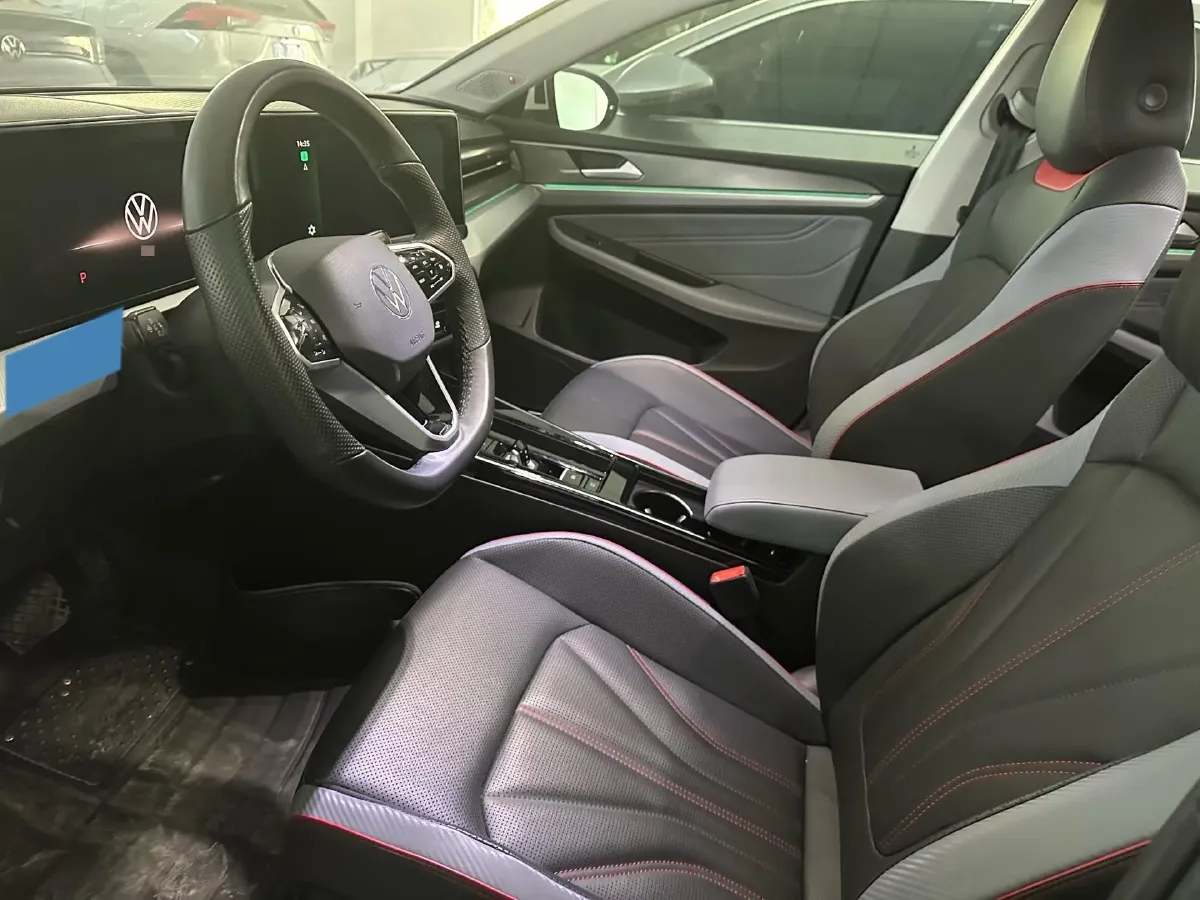 2022 Skoda Superb 2.0T 186HP L4 7DCT,autocango,china used car exporter,china ev exporter,chinese used car exporter,chinese used ev exporter