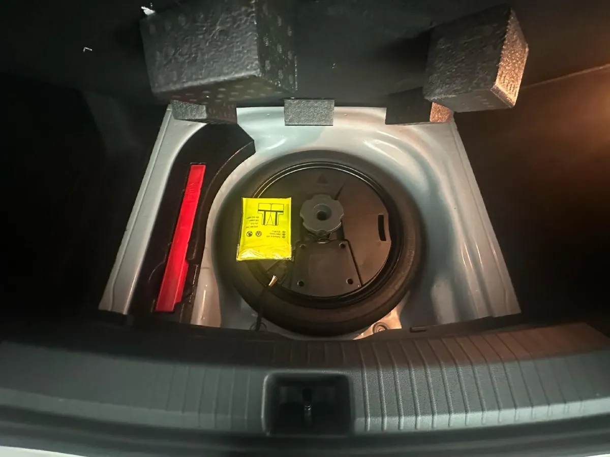 2022 Skoda Superb 2.0T 186HP L4 7DCT,autocango,china used car exporter,china ev exporter,chinese used car exporter,chinese used ev exporter