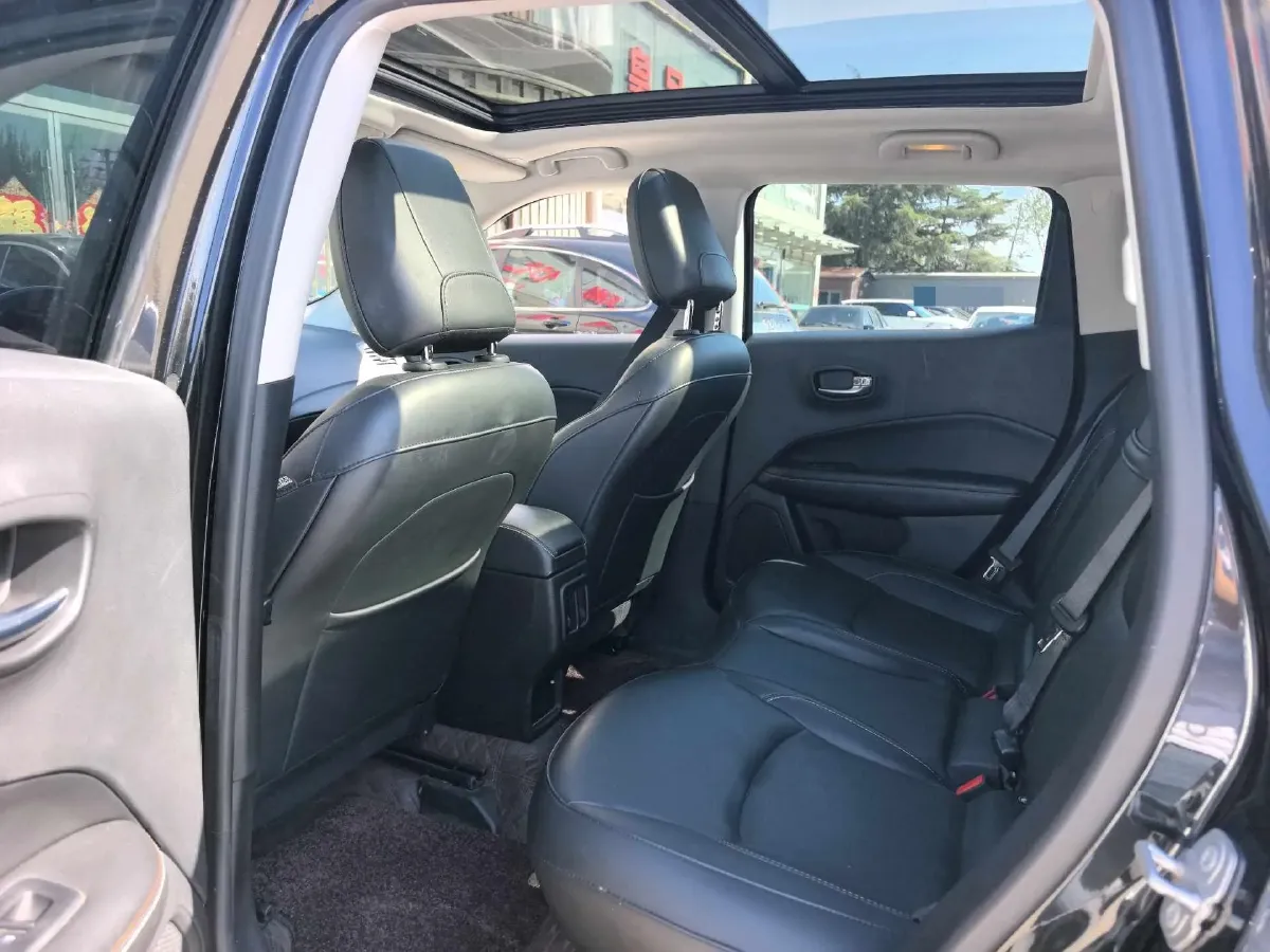 2017 Jeep Compass 1.4T 165HP L4 7DCT,autocango,china used car exporter,china ev exporter,chinese used car exporter,chinese used ev exporter