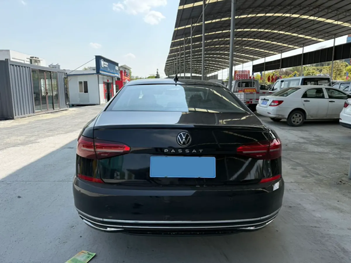 2020 Volkswagen Passat 2.0T 186HP L4 7DCT,autocango,china used car exporter,china ev exporter,chinese used car exporter,chinese used ev exporter