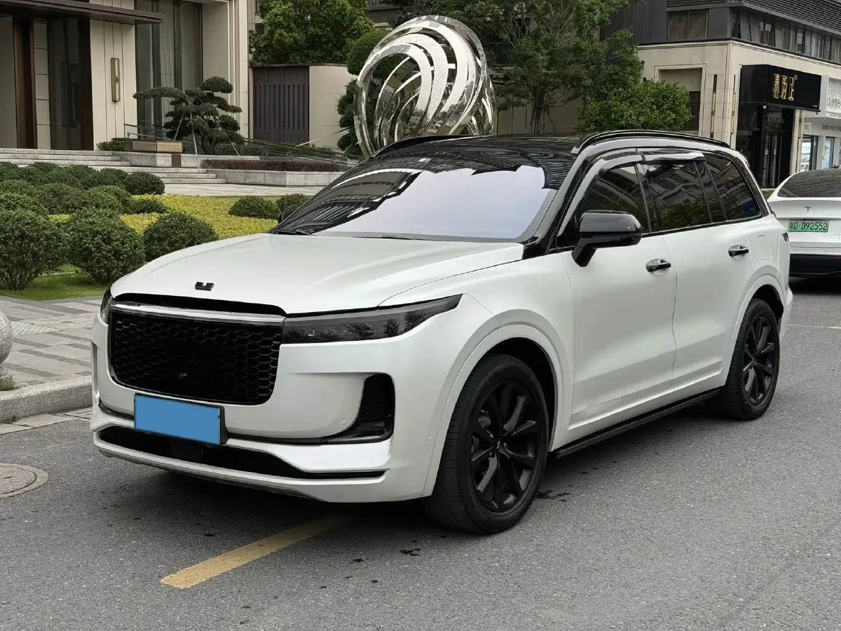 2021 Li ONE Range Extended 131HP REEV 40.5KWH,autocango,china used car exporter,china ev exporter,chinese used car exporter,chinese used ev exporter
