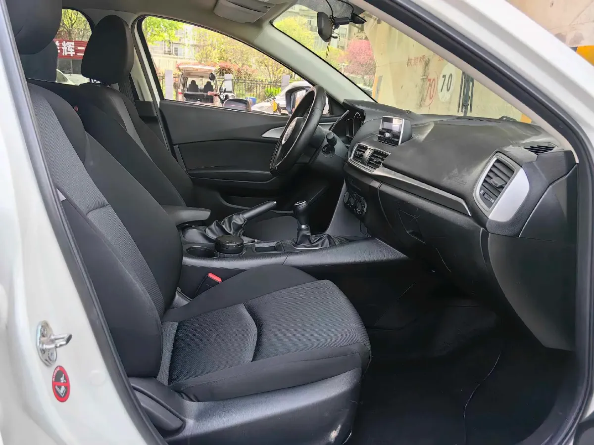 2017 Mazda 3 Axela 1.5L 117HP L4 6MT,autocango,china used car exporter,china ev exporter,chinese used car exporter,chinese used ev exporter