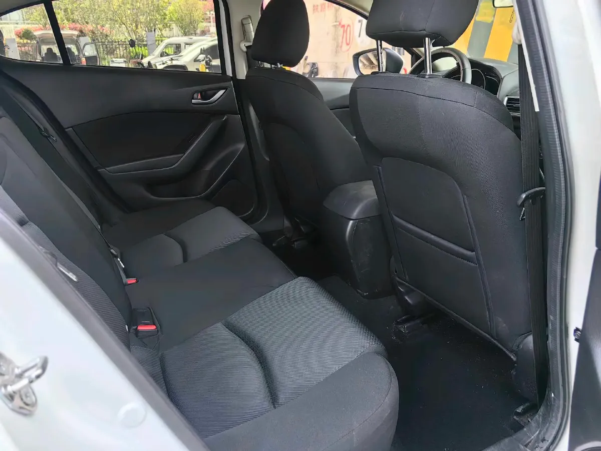 2017 Mazda 3 Axela 1.5L 117HP L4 6MT,autocango,china used car exporter,china ev exporter,chinese used car exporter,chinese used ev exporter