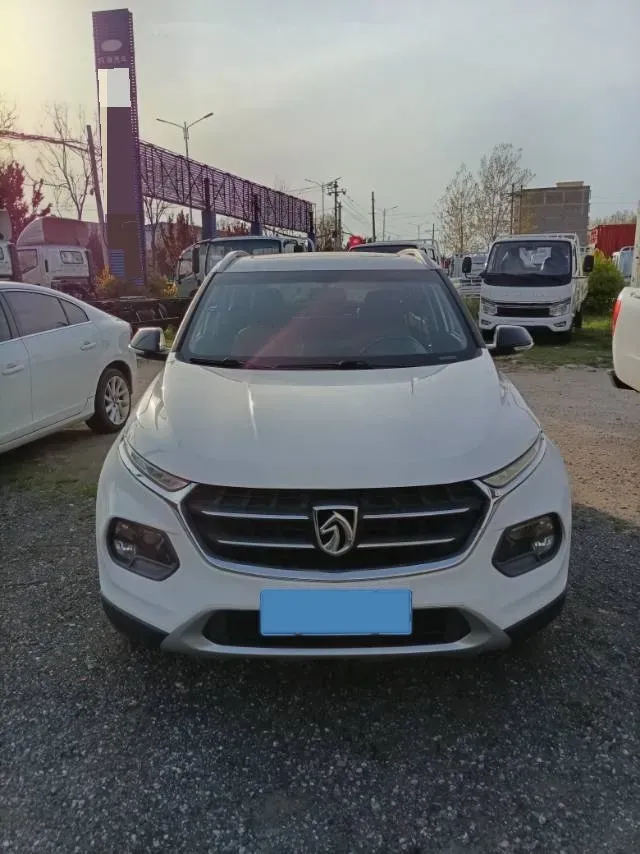 2017 BaoJun 310W 1.5L 105HP L4 6MT,autocango,china used car exporter,china ev exporter,chinese used car exporter,chinese used ev exporter