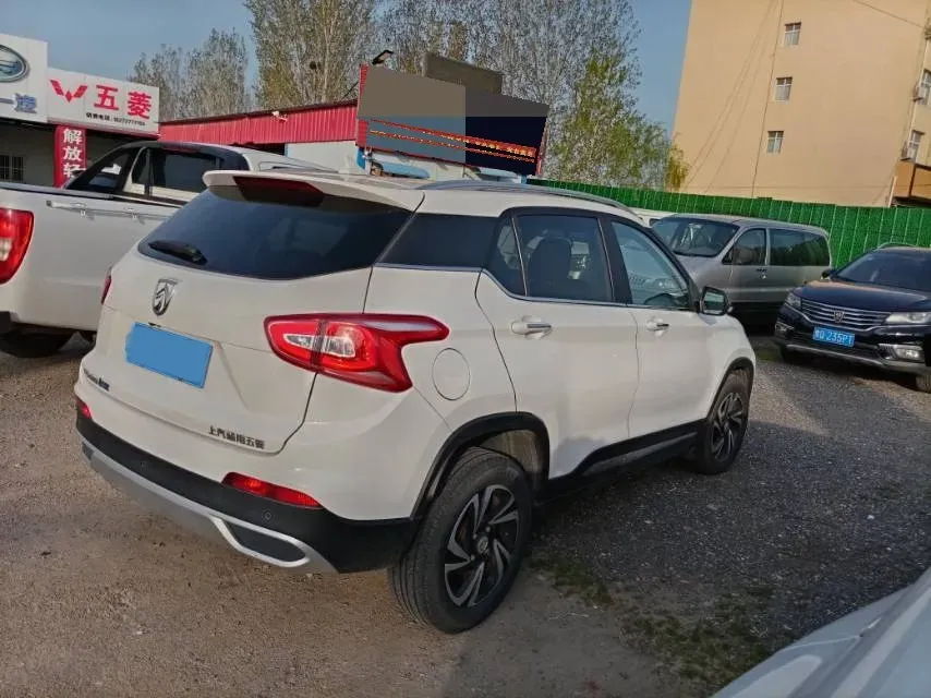 2017 BaoJun 310W 1.5L 105HP L4 6MT,autocango,china used car exporter,china ev exporter,chinese used car exporter,chinese used ev exporter