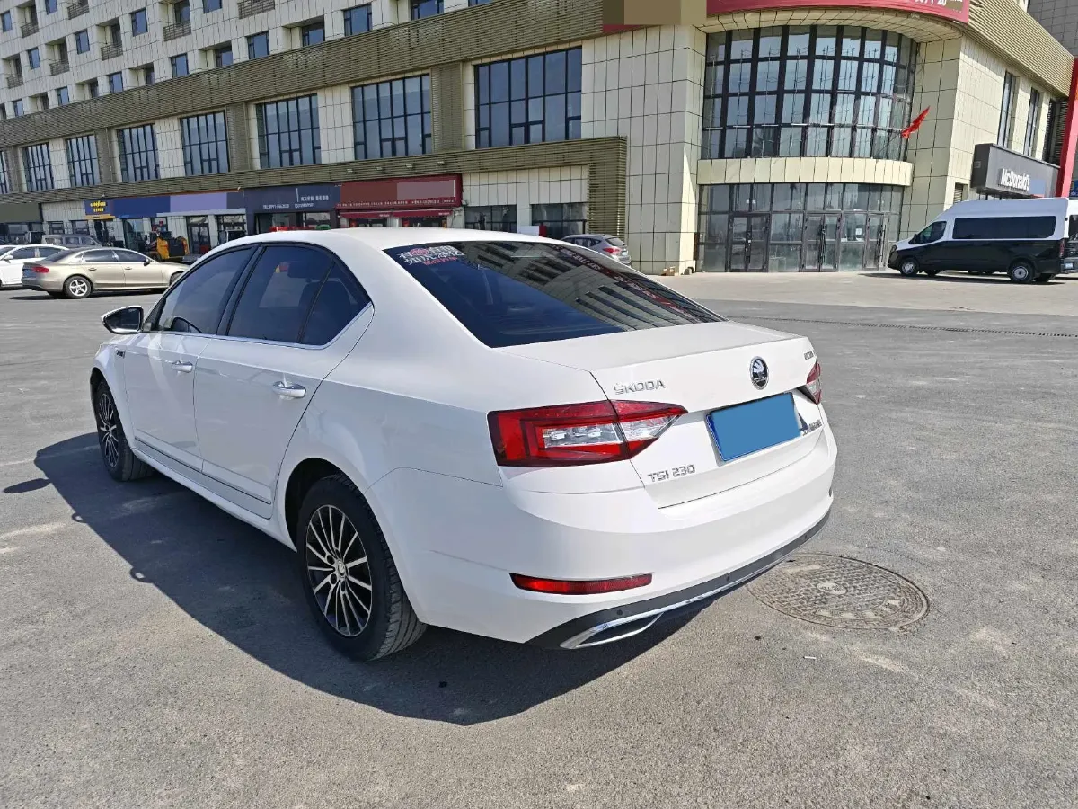 2018 Skoda Octavia 1.2T 116HP L4 7DCT,autocango,china used car exporter,china ev exporter,chinese used car exporter,chinese used ev exporter