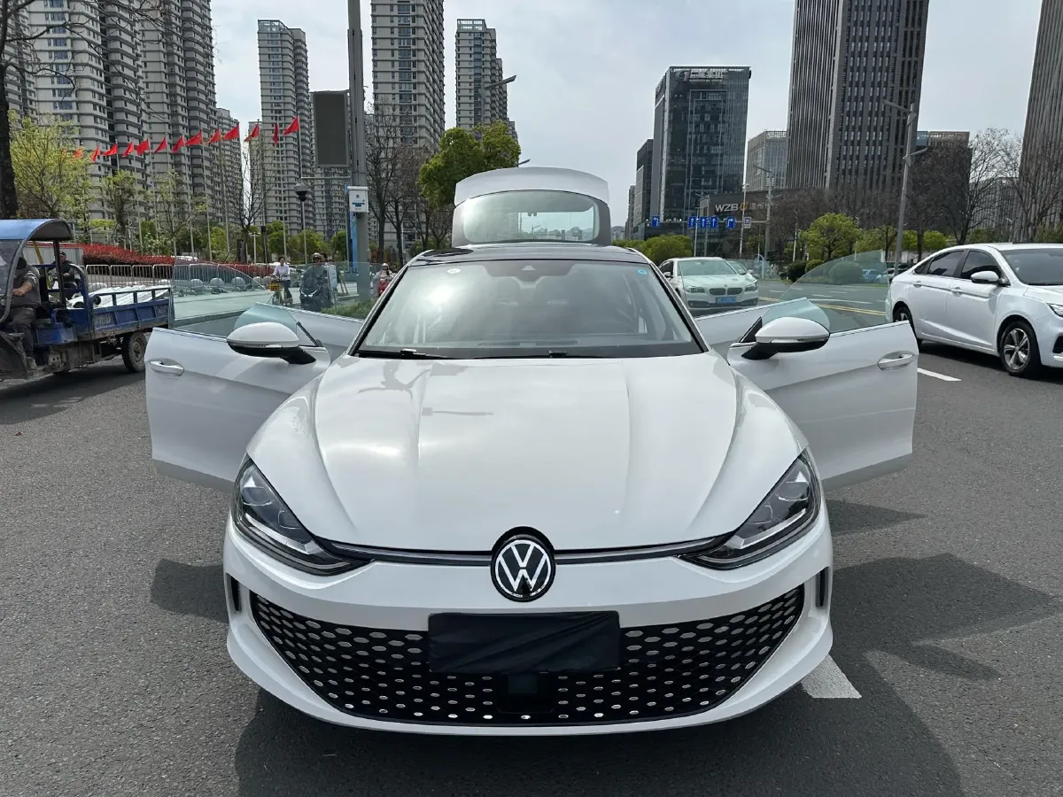 2022 Volkswagen Lavida 1.4T 150HP L4 7DCT,autocango,china used car exporter,china ev exporter,chinese used car exporter,chinese used ev exporter