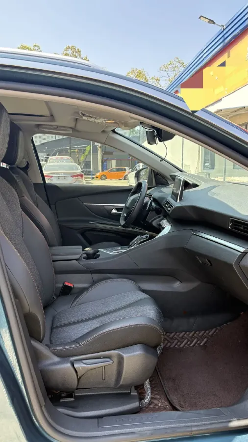 2021 Peugeot 5008 1.6T 170HP L4 8AT,autocango,china used car exporter,china ev exporter,chinese used car exporter,chinese used ev exporter