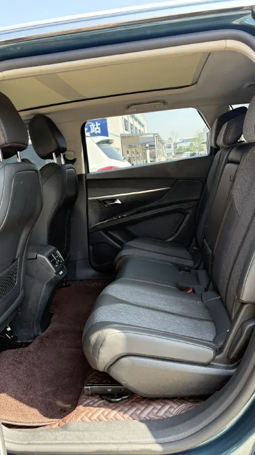 2021 Peugeot 5008 1.6T 170HP L4 8AT,autocango,china used car exporter,china ev exporter,chinese used car exporter,chinese used ev exporter