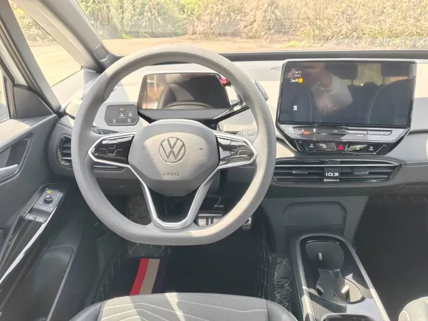 2024 Volkswagen ID.3 BEV 52.8KWH,autocango,china used car exporter,china ev exporter,chinese used car exporter,chinese used ev exporter