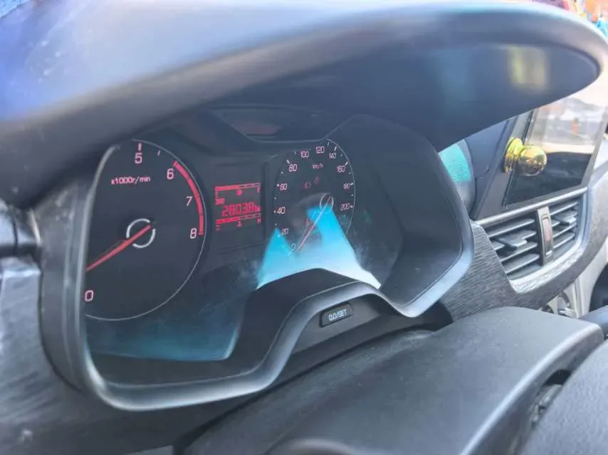 2016 BaoJun 310 1.2L 82HP L4 5MT,autocango,china used car exporter,china ev exporter,chinese used car exporter,chinese used ev exporter