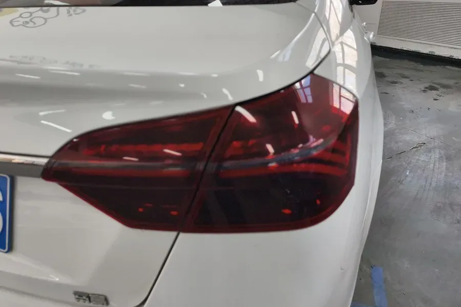 2020 Geely Emgrand 1.5L 109HP L4 5MT,autocango,china used car exporter,china ev exporter,chinese used car exporter,chinese used ev exporter