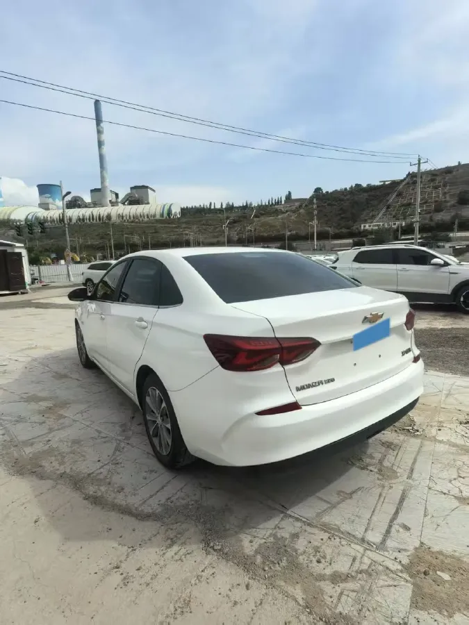 2022 Chevrolet Monza 1.5L 113HP L4 6AT,autocango,china used car exporter,china ev exporter,chinese used car exporter,chinese used ev exporter