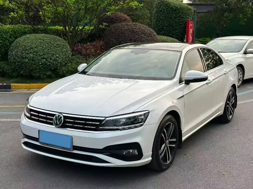 2019 Volkswagen Tayron 2.0T 186HP L4 7DCT,autocango,china used car exporter,china ev exporter,chinese used car exporter,chinese used ev exporter