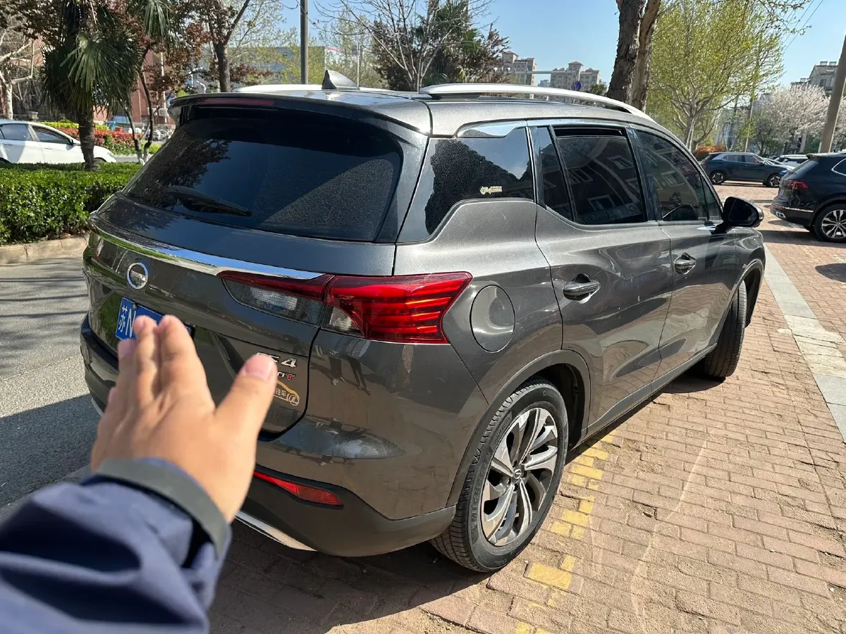 2021 GAC Trumpchi GS4 1.5T 169HP L4 6AT,autocango,china used car exporter,china ev exporter,chinese used car exporter,chinese used ev exporter