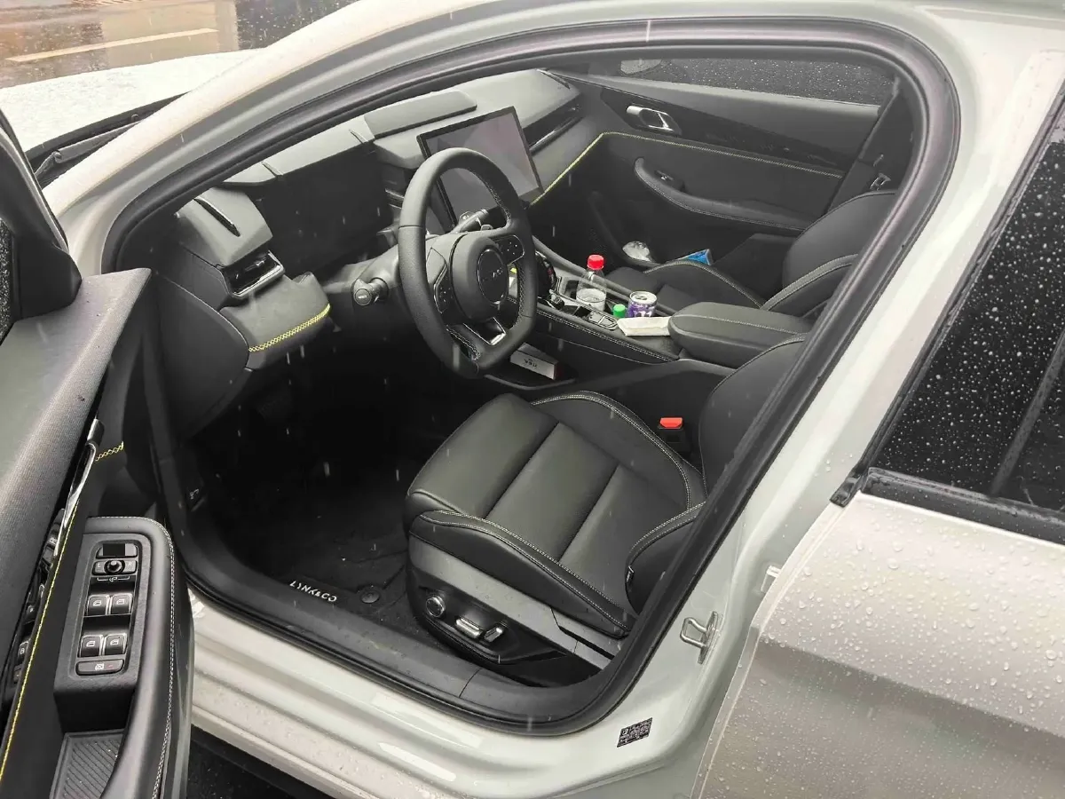 2023 LYNK&CO 03 2.0T 254HP L4 7DCT,autocango,china used car exporter,china ev exporter,chinese used car exporter,chinese used ev exporter