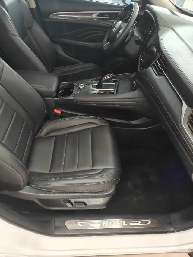 2019 Haval F7 1.5T 169HP L4 7DCT,autocango,china used car exporter,china ev exporter,chinese used car exporter,chinese used ev exporter