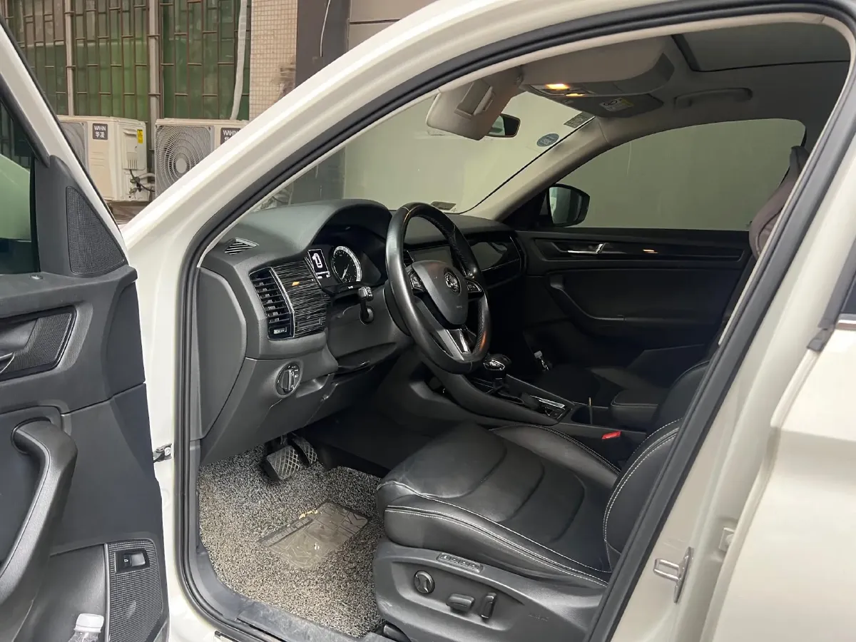 2018 Skoda Kodiak 2.0T 186HP L4 7DCT,autocango,china used car exporter,china ev exporter,chinese used car exporter,chinese used ev exporter