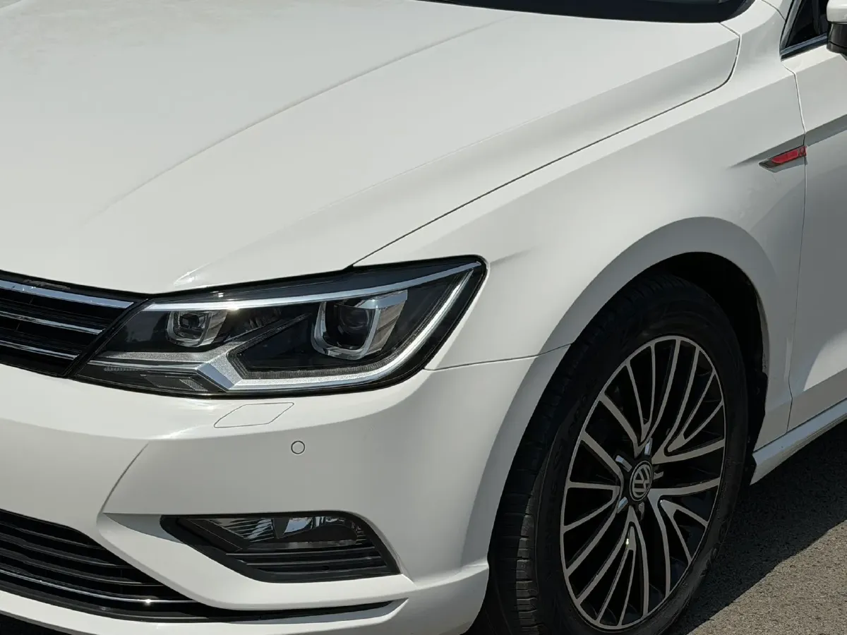 2018 Volkswagen Lamando 1.8T 180HP L4 7DCT,autocango,china used car exporter,china ev exporter,chinese used car exporter,chinese used ev exporter
