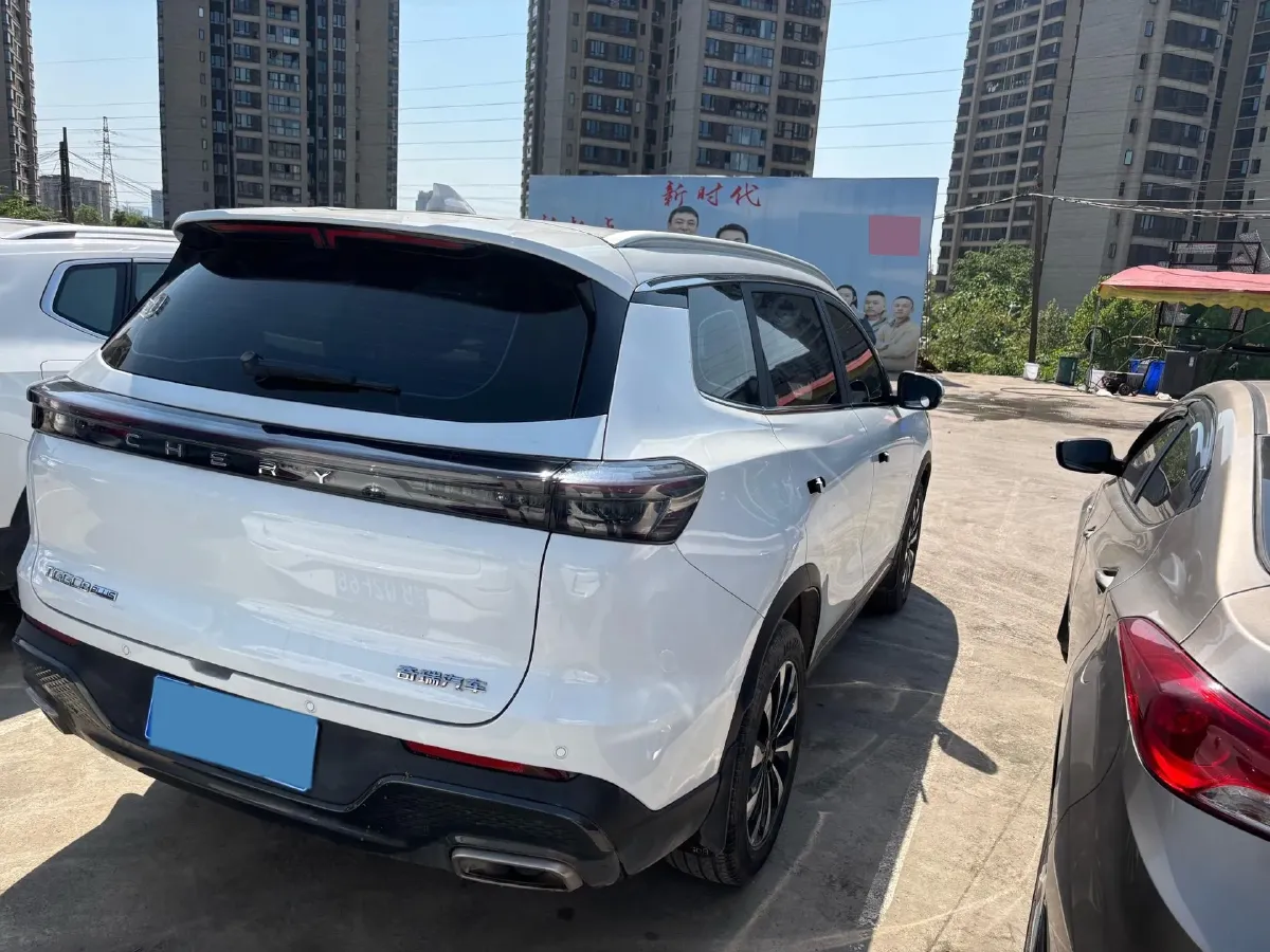 2023 Chery Tiggo 8 Plus 1.6T 197HP L4 7DCT,autocango,china used car exporter,china ev exporter,chinese used car exporter,chinese used ev exporter