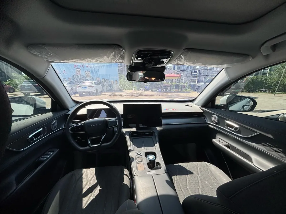 2023 Chery Tiggo 8 Plus 1.6T 197HP L4 7DCT,autocango,china used car exporter,china ev exporter,chinese used car exporter,chinese used ev exporter