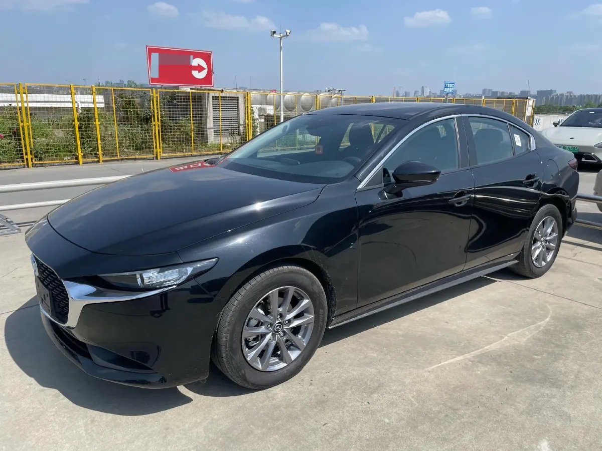 2023 Mazda 3 Axela 1.5L 117HP L4 6MT,autocango,china used car exporter,china ev exporter,chinese used car exporter,chinese used ev exporter