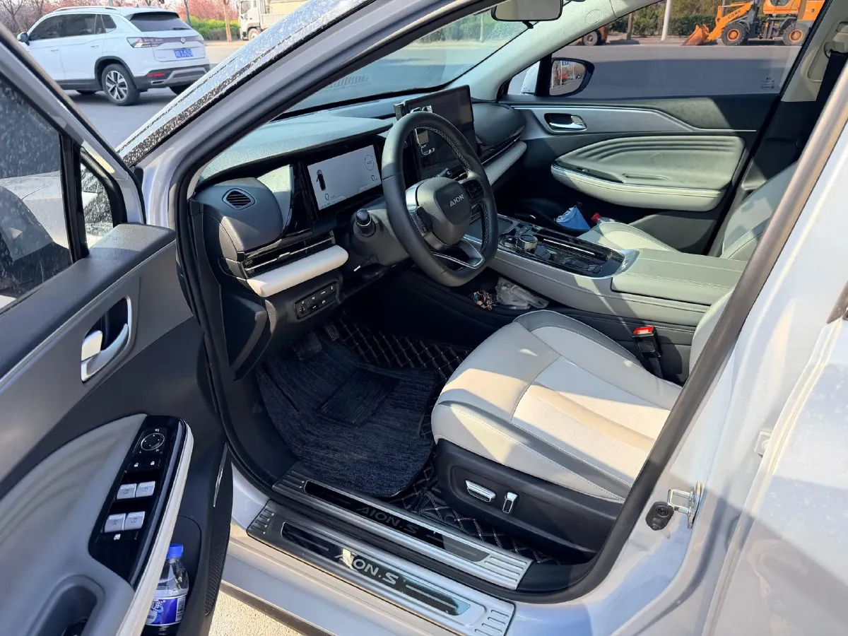 2022 LYNK&CO 02 2.0T 190HP L4 7DCT,autocango,china used car exporter,china ev exporter,chinese used car exporter,chinese used ev exporter