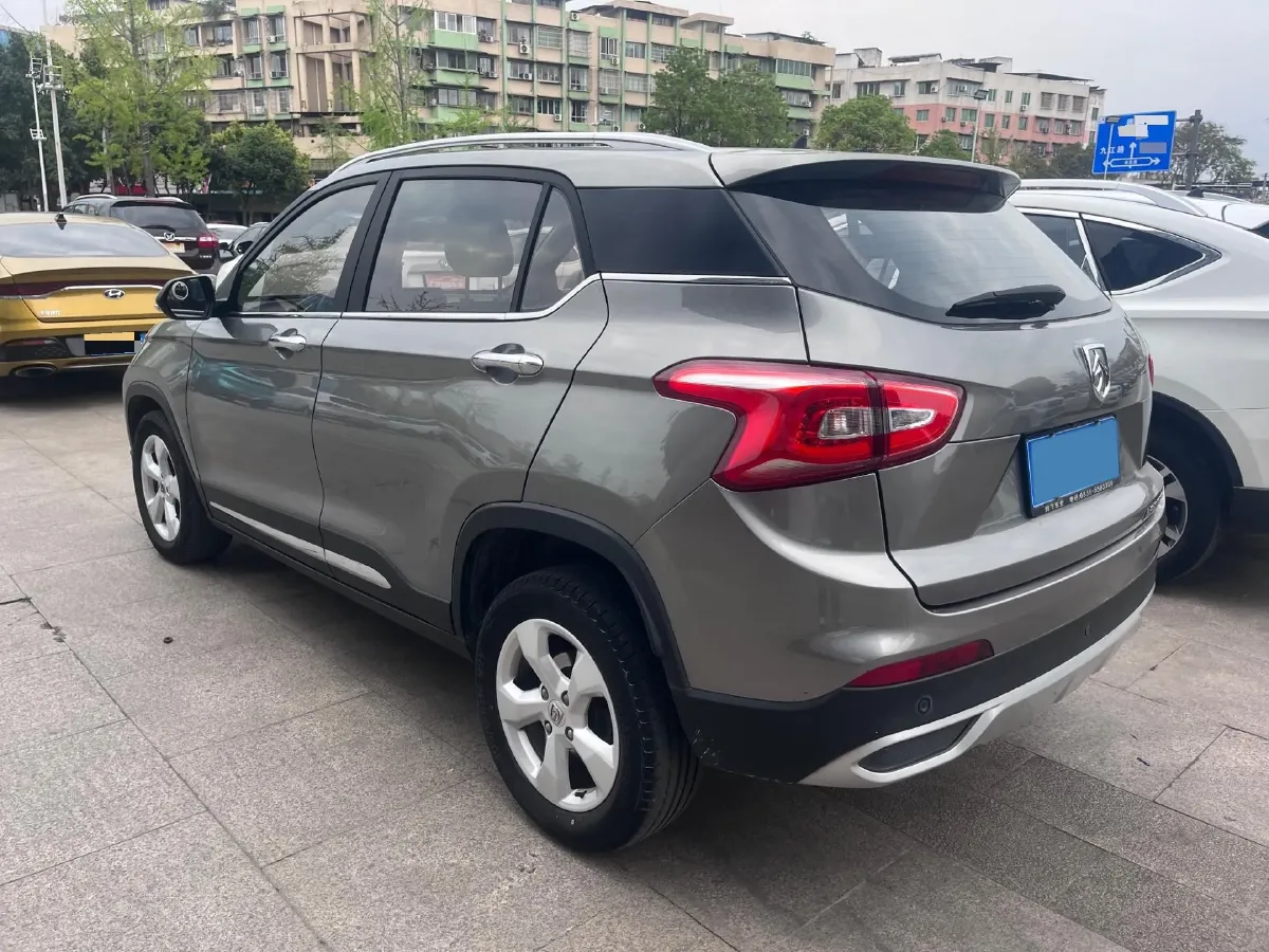 2017 BaoJun 510 1.5L 112HP L4 6MT,autocango,china used car exporter,china ev exporter,chinese used car exporter,chinese used ev exporter