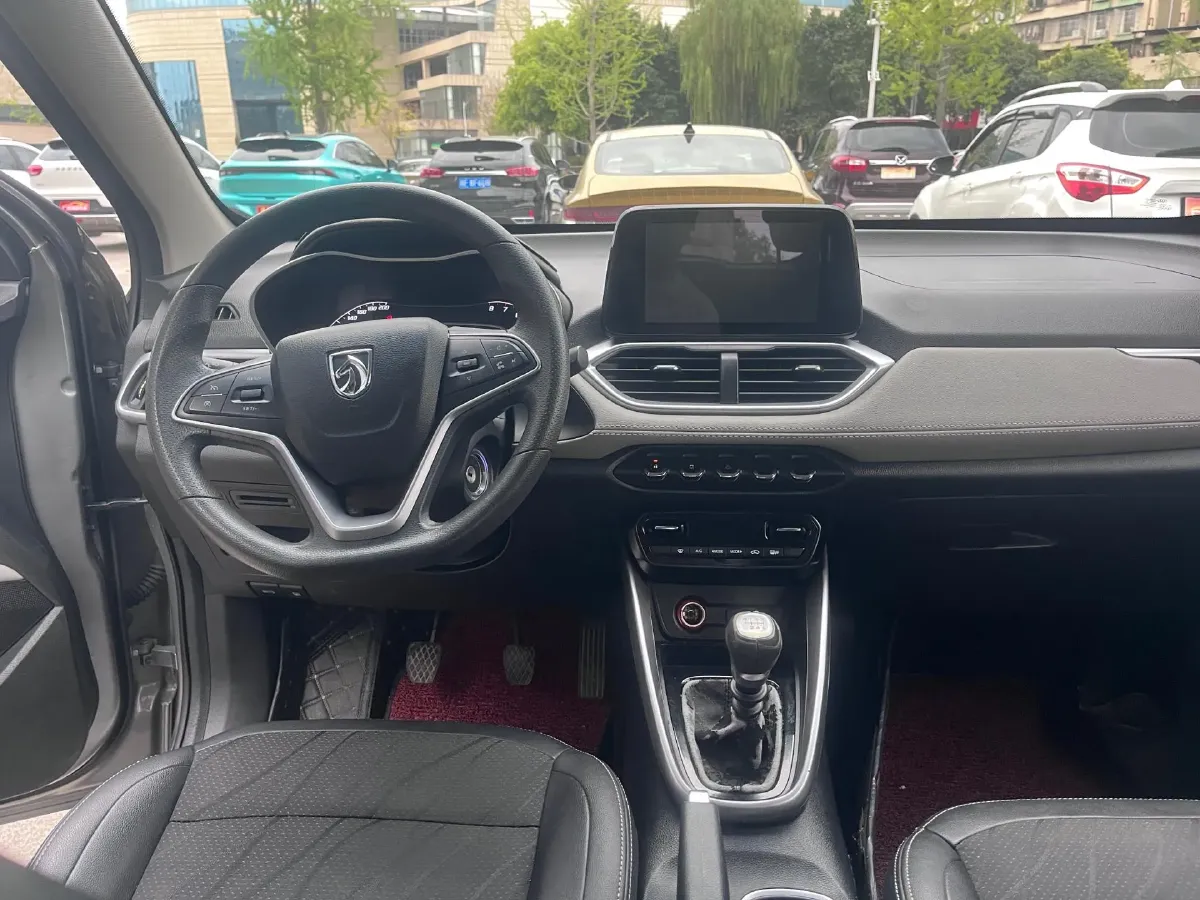 2017 BaoJun 510 1.5L 112HP L4 6MT,autocango,china used car exporter,china ev exporter,chinese used car exporter,chinese used ev exporter