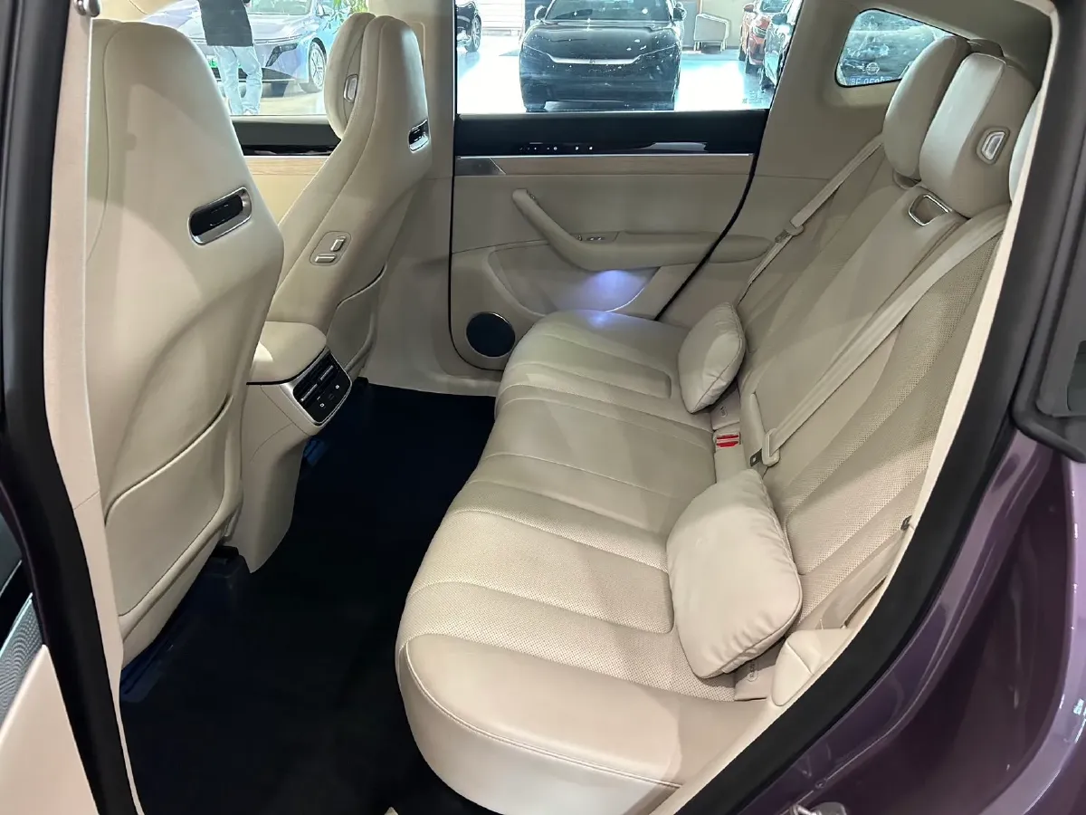 2024 HIMA R7 BEV 82KWH,autocango,china used car exporter,china ev exporter,chinese used car exporter,chinese used ev exporter