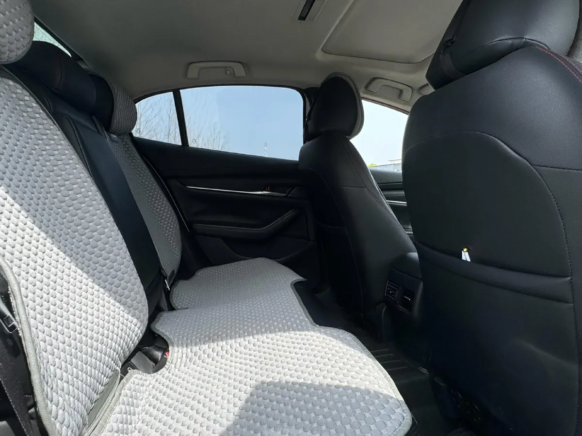 2020 Mazda 3 Axela 2.0L 158HP L4 6AT,autocango,china used car exporter,china ev exporter,chinese used car exporter,chinese used ev exporter