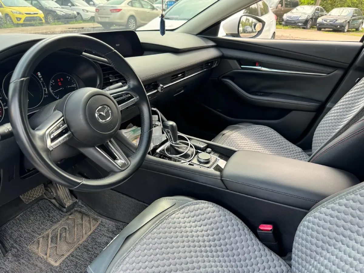 2020 Mazda 3 Axela 2.0L 158HP L4 6AT,autocango,china used car exporter,china ev exporter,chinese used car exporter,chinese used ev exporter