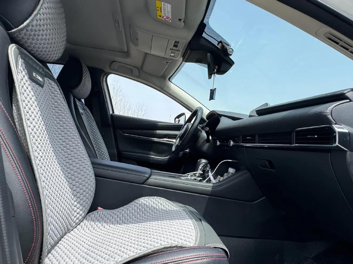 2020 Mazda 3 Axela 2.0L 158HP L4 6AT,autocango,china used car exporter,china ev exporter,chinese used car exporter,chinese used ev exporter