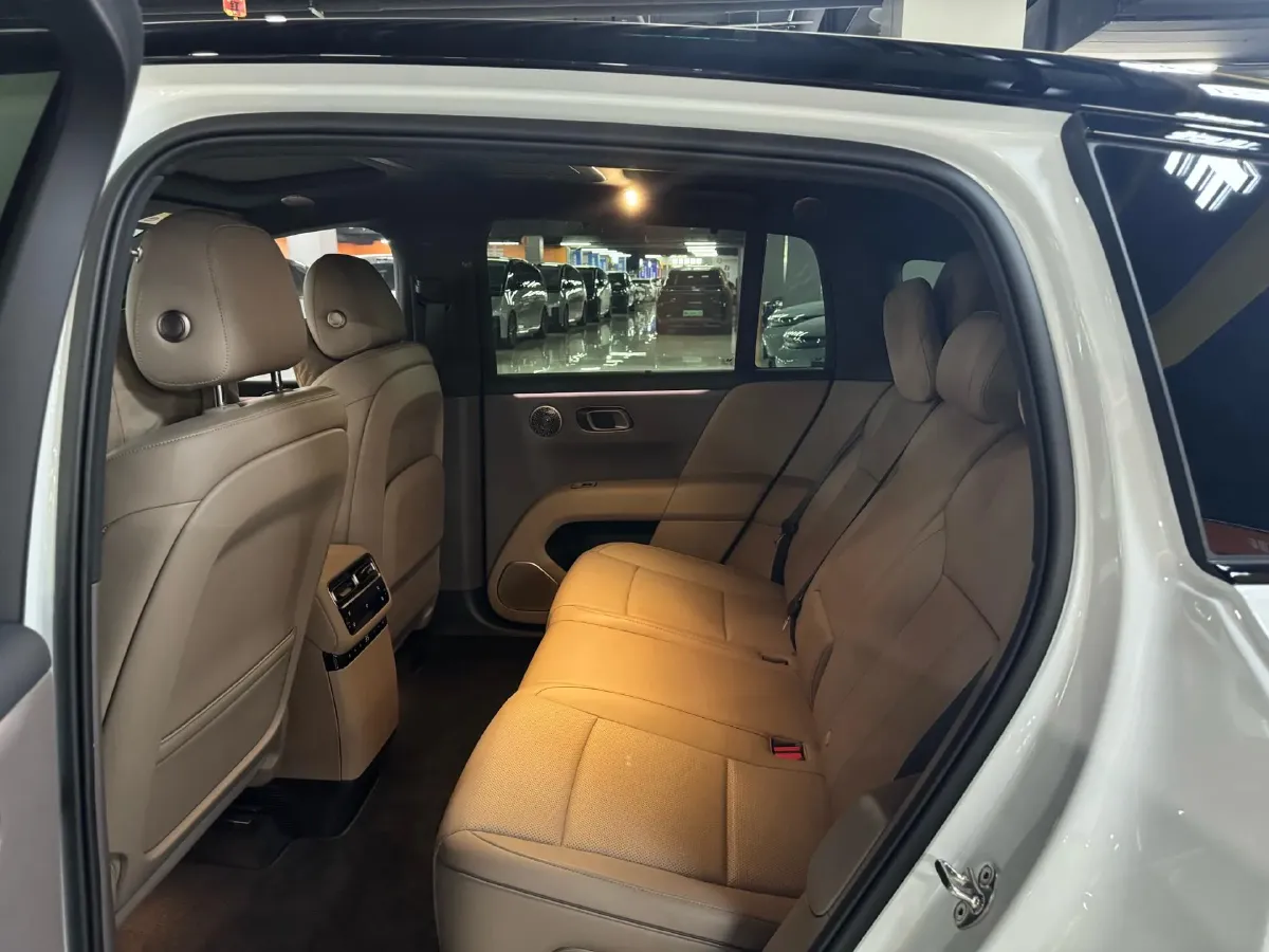 2025 Li i6 BEV,autocango,china used car exporter,china ev exporter,chinese used car exporter,chinese used ev exporter