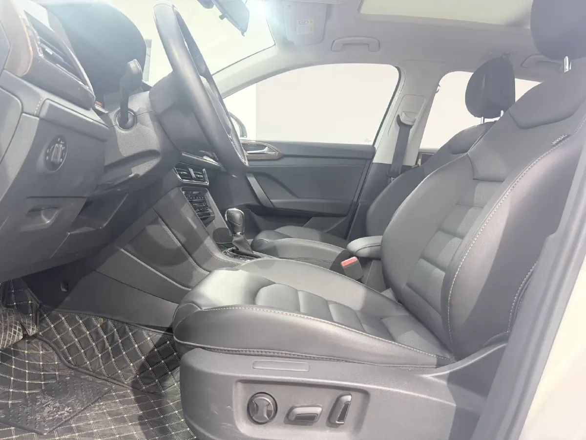 2022 Volkswagen Tharu 1.4T 150HP L4 7DCT,autocango,china used car exporter,china ev exporter,chinese used car exporter,chinese used ev exporter