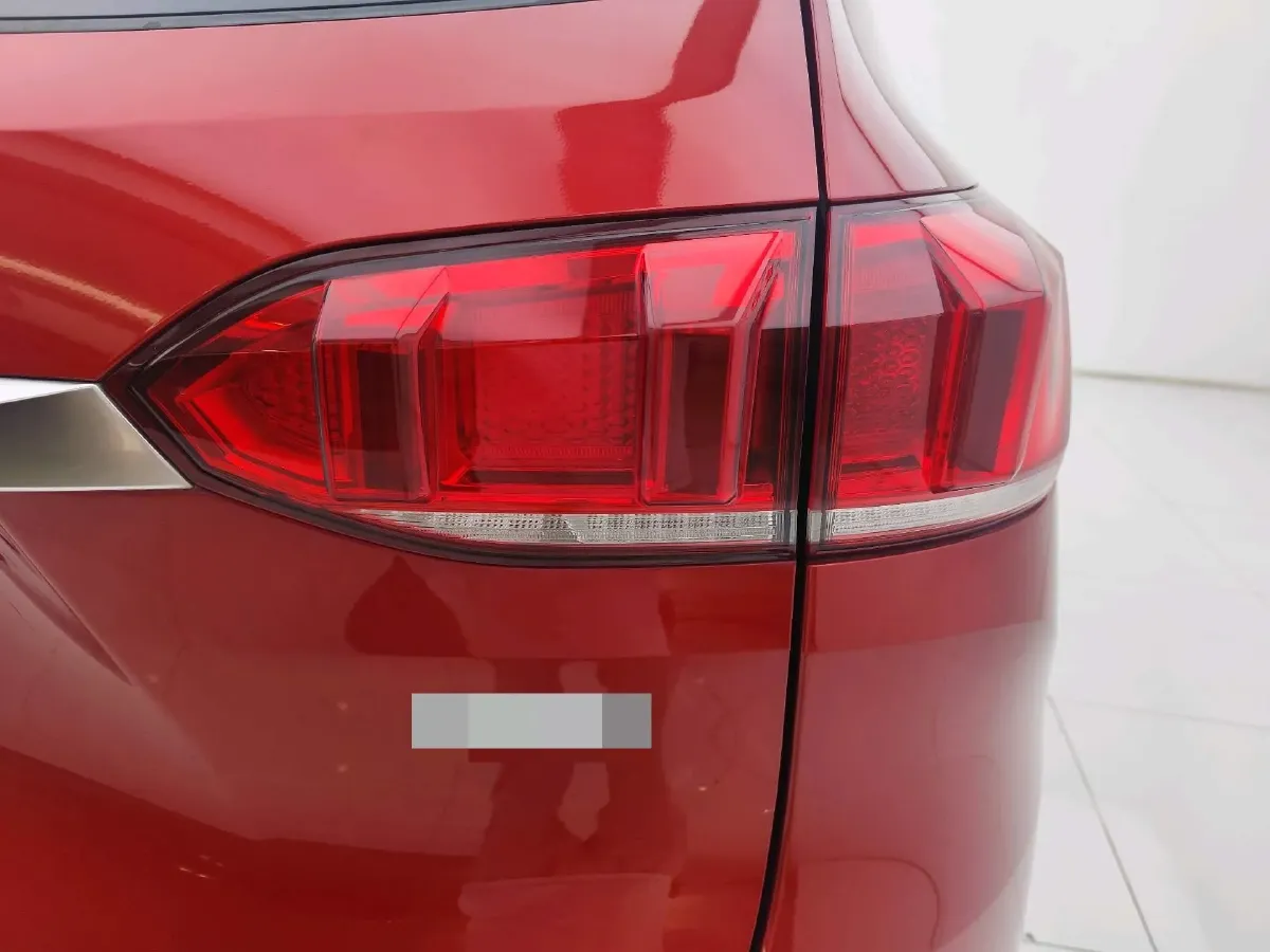 2018 WEY VV6 2.0T 197HP L4 7DCT,autocango,china used car exporter,china ev exporter,chinese used car exporter,chinese used ev exporter