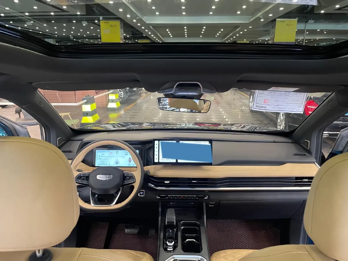 2023 Geely Okavango L 2.0T 218HP L4 7DCT,autocango,china used car exporter,china ev exporter,chinese used car exporter,chinese used ev exporter