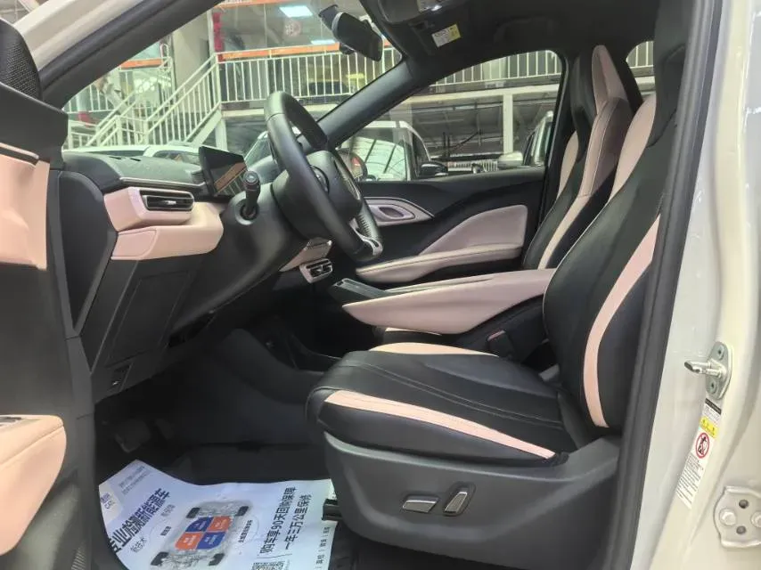 2025 JMC BaoDian 2.5T 160HP L4 8AT,autocango,china used car exporter,china ev exporter,chinese used car exporter,chinese used ev exporter