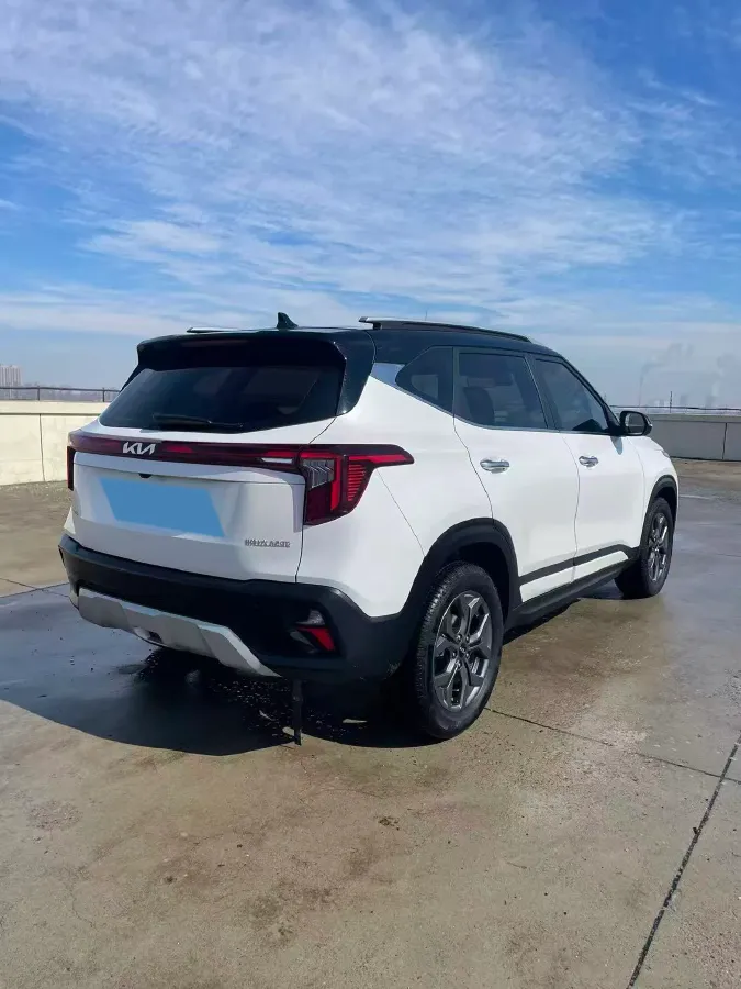 2023 Kia Seltos 1.5L 115HP L4 CVT,autocango,china used car exporter,china ev exporter,chinese used car exporter,chinese used ev exporter