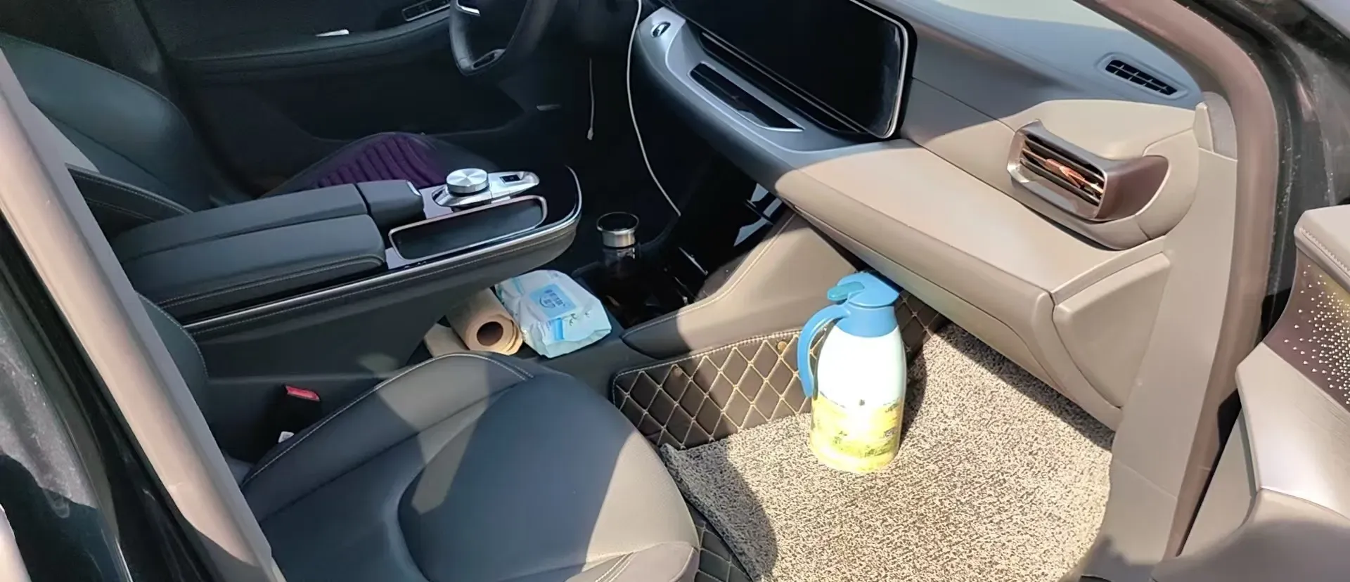 2023 ARCFOX αS BEV 65.6KWH,autocango,china used car exporter,china ev exporter,chinese used car exporter,chinese used ev exporter